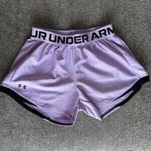 Women’s Under Armour Loose Athletic Running Shorts, Lilac / Lavender, size XS